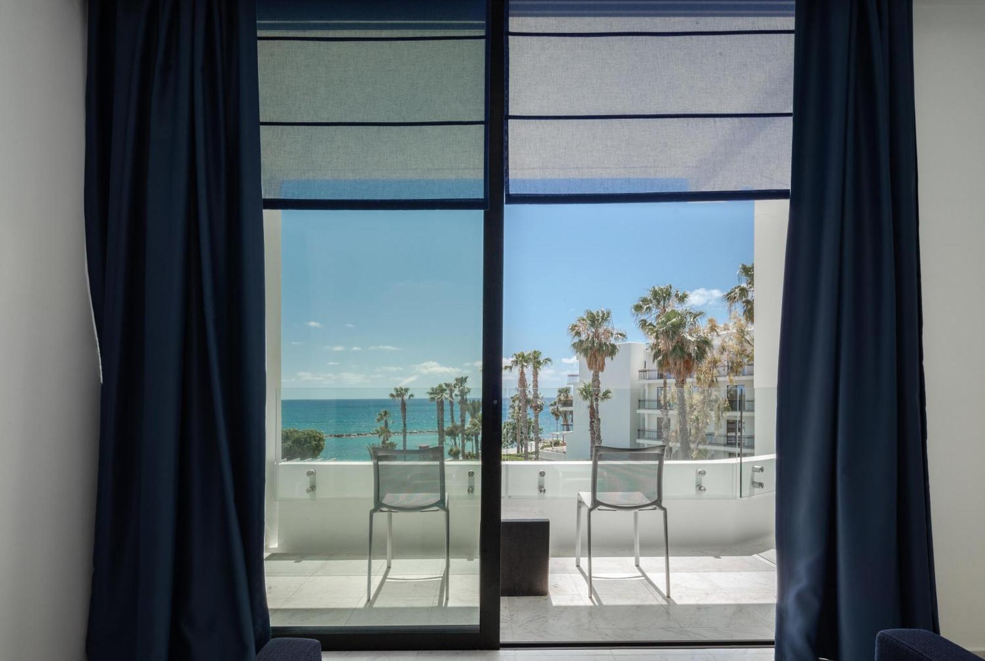 Almyra Hotel 5*